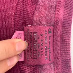 I’m selling a kids champion sweatshirt.